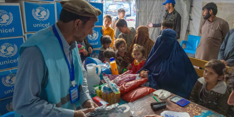 UNICEF: Muchos niños han sido deportados de Pakistán sin sus familias