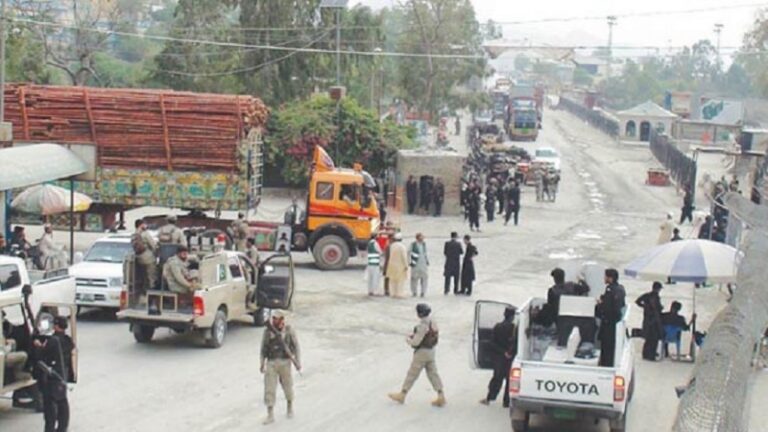 Pakistán cierra el paso fronterizo de Ghulam Khan