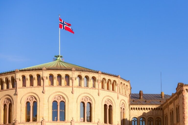 Noruega dona 4.25 millones de dólares al Fondo Fiduciario para Afganistán