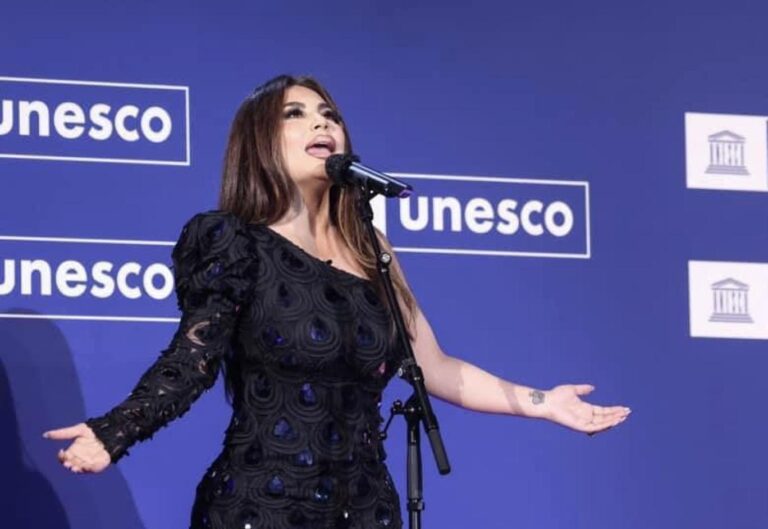 Cantante destacada de Afganistán: Los hombres deben unirse para apoyar a las mujeres
