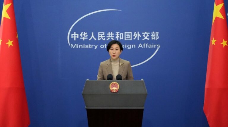 Acogida cálida de China y reacción cautelosa de Pakistán ante el reconocimiento de los talibanes por parte de Rusia