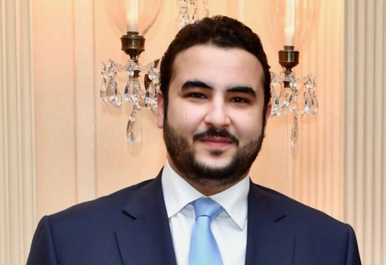 Viaje secreto del ministro de Defensa saudí a EE.UU. en medio del agravamiento de la crisis en Oriente Medio
